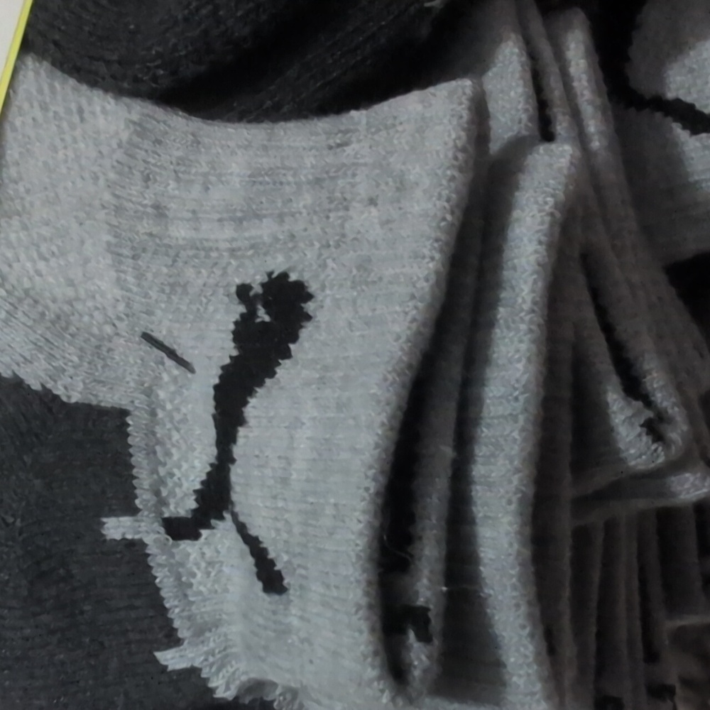 Puma KIDS Athletic Crew Socks - Black and Gray *4 PACKS* - Picture 6 of 8